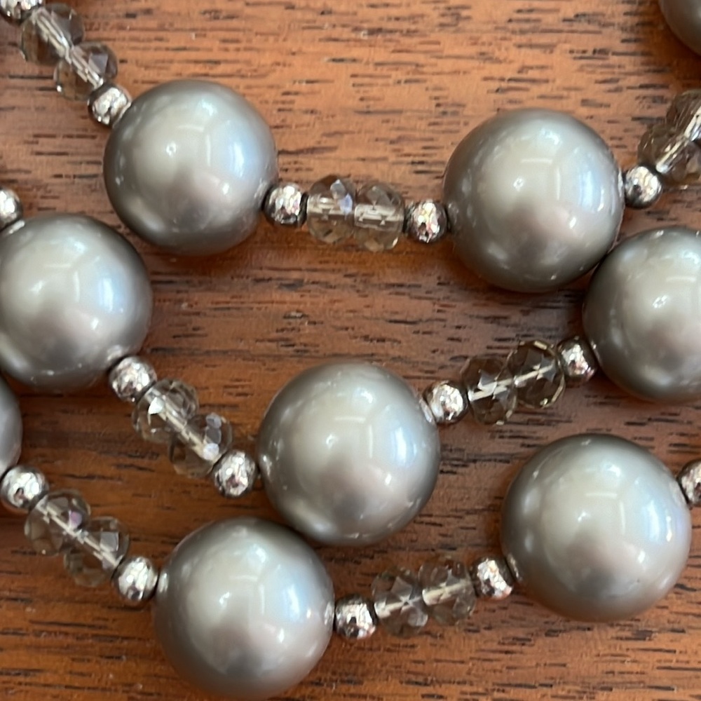 Carolee Grey Pearl Necklace w Swarovski Pouch - Picture 12 of 14